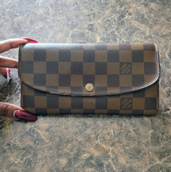 Authentic Louis Vuitton Emilie Wallet – Damier Ebene - Picture 3 of 11